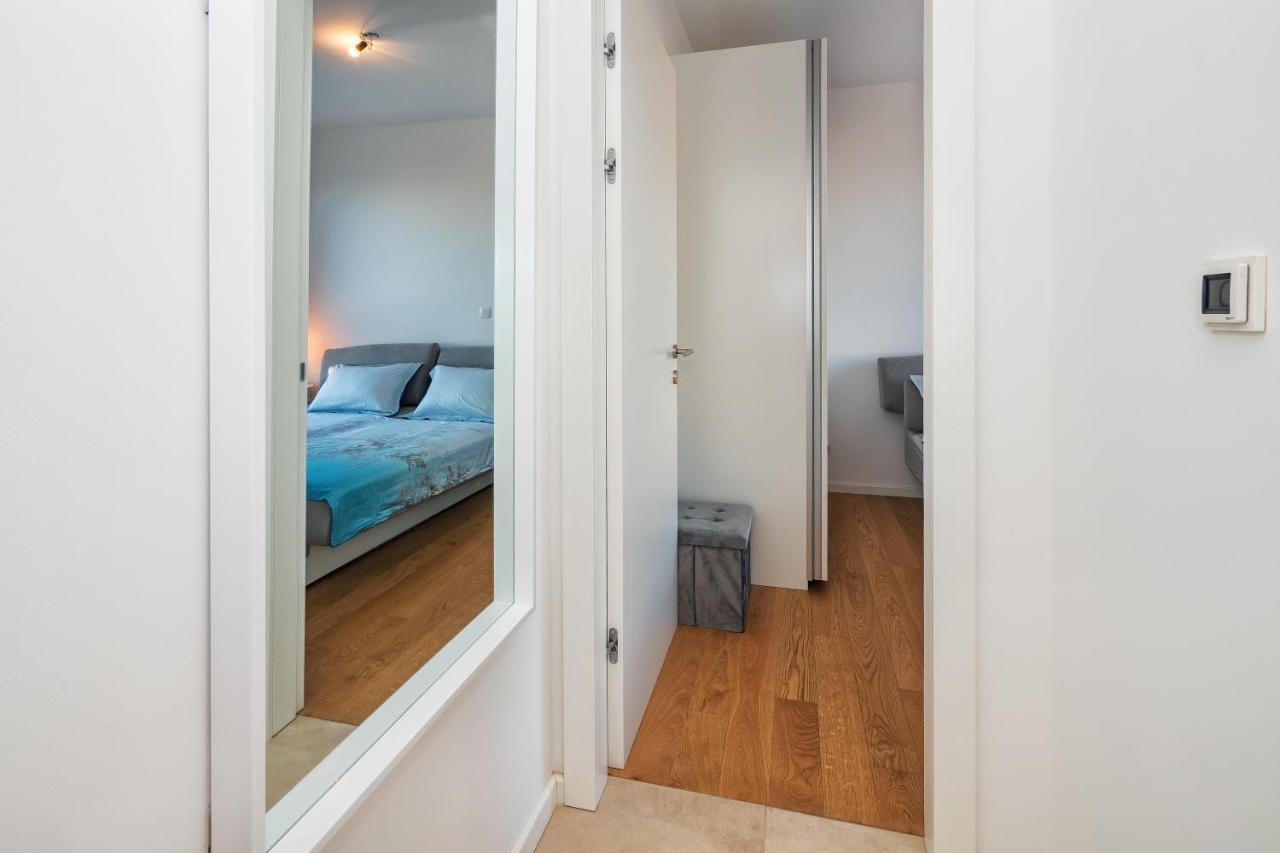 Sea View With Garden Apartment Joshua Split Exterior photo